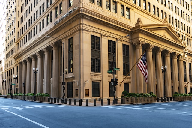 picture of american bank on wall street